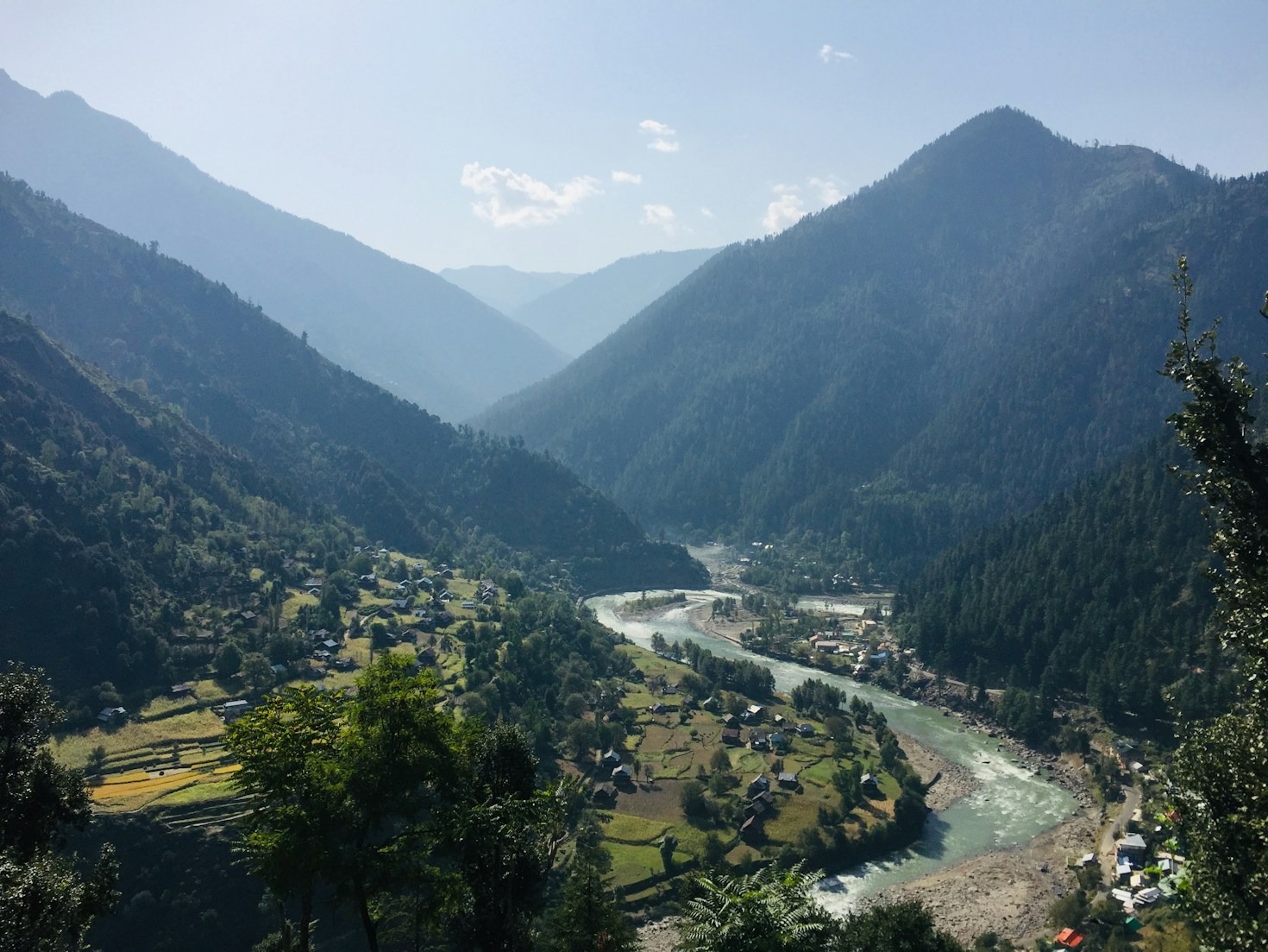 Seasonal Travel Guide to Azad Kashmir